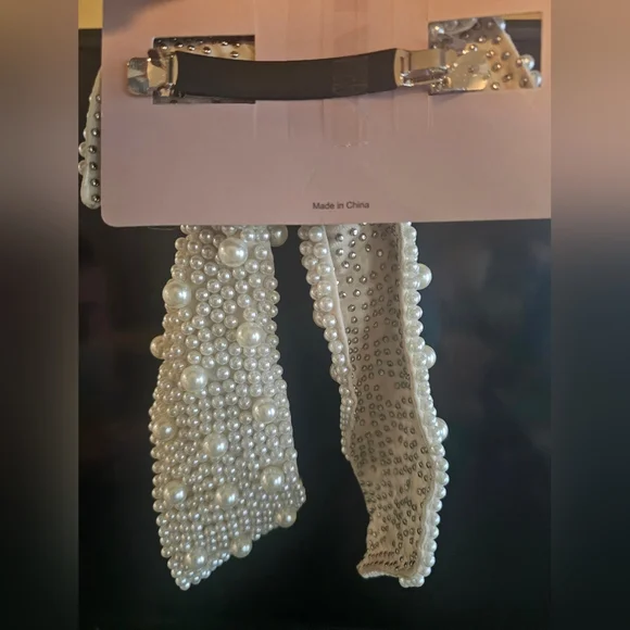 Sincerely Jules Gorgeous Pearl hairclip - Picture 6 of 15